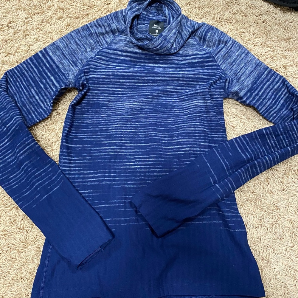 Nike running turtle neck
